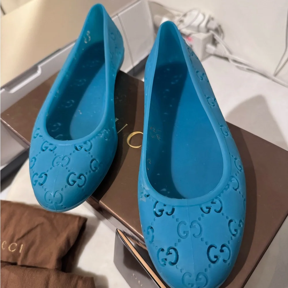 Gucci size 36
